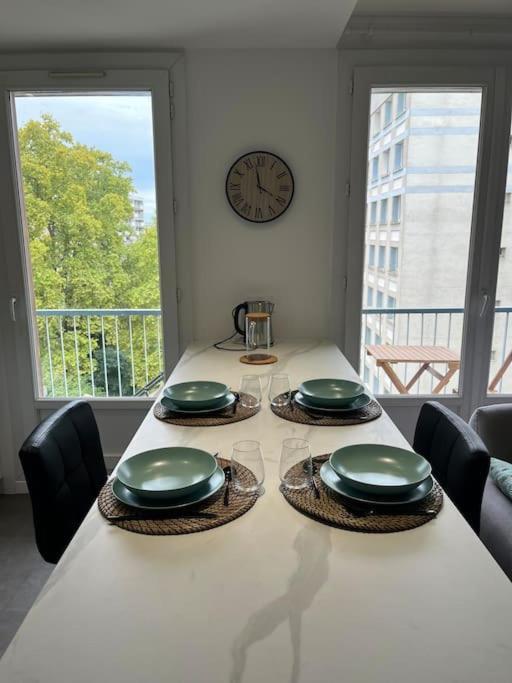Chambre Privee Dans Un Appartement Partage Villeurbanne Eksteriør bilde