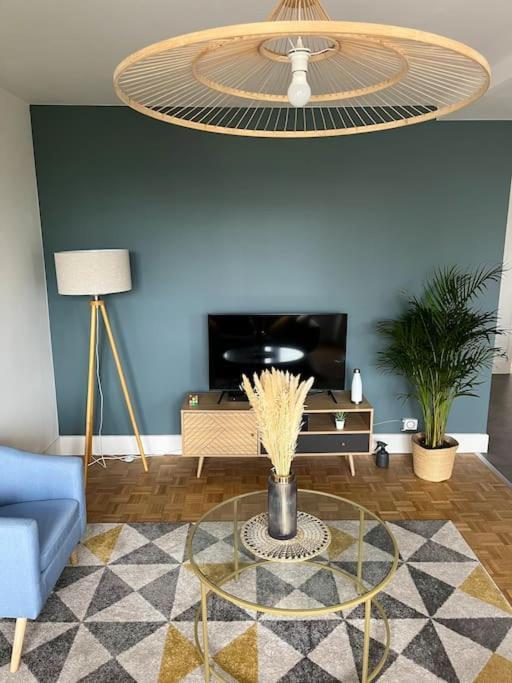 Chambre Privee Dans Un Appartement Partage Villeurbanne Eksteriør bilde